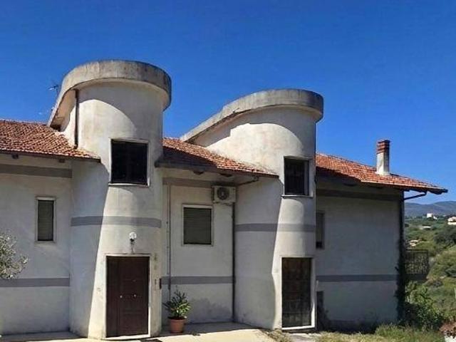 Villa Indipendente in vendita a Casa Rocco, Salerno