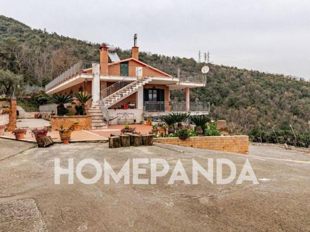 Villa Indipendente in vendita a Salerno, Campania