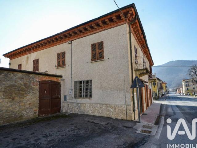 Villa Indipendente in vendita a Saliceto, Cuneo
