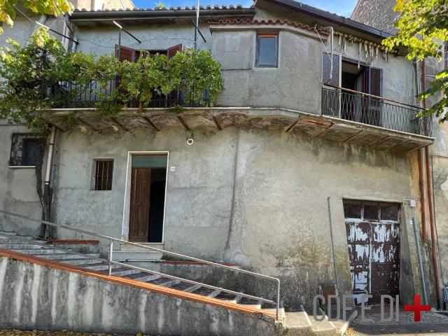 Villa Indipendente in vendita a Salisano, Lazio