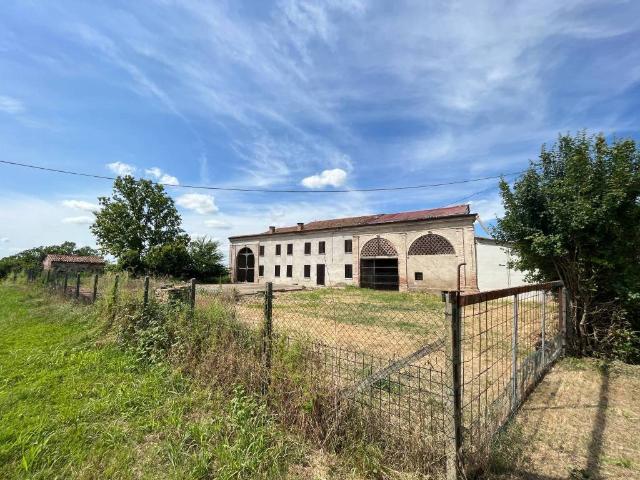 Rustico in vendita a Concamarise, Veneto