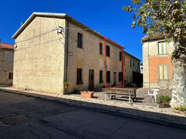 Villa Indipendente in vendita a Salle, Abruzzo