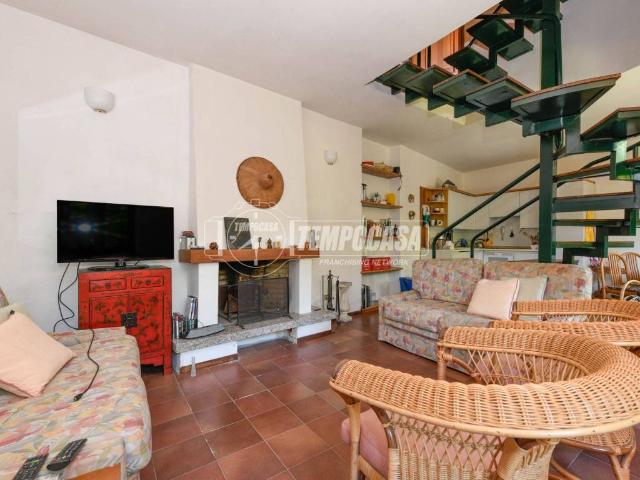 Villa Indipendente in vendita a Comunità Montana Parco Alto Garda bresciano, Salò