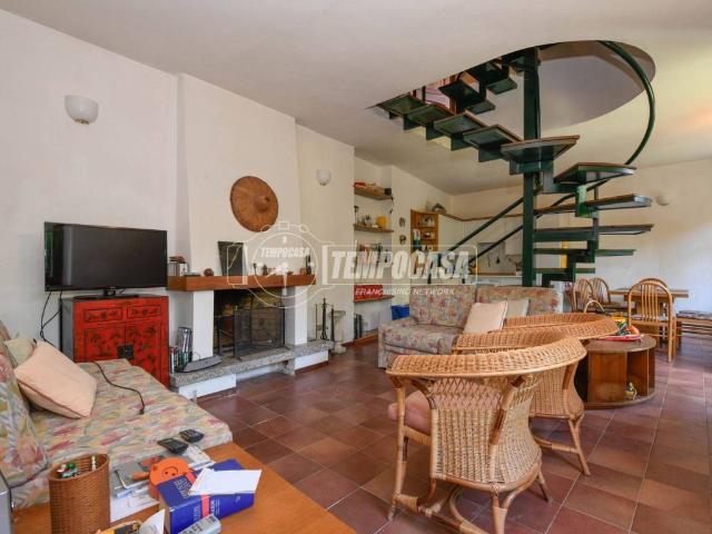 Villa Indipendente in vendita a Comunità Montana Parco Alto Garda bresciano, Salò
