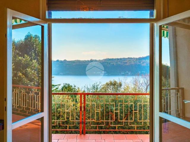 Villa Indipendente in vendita a Comunità Montana Parco Alto Garda bresciano, Salò