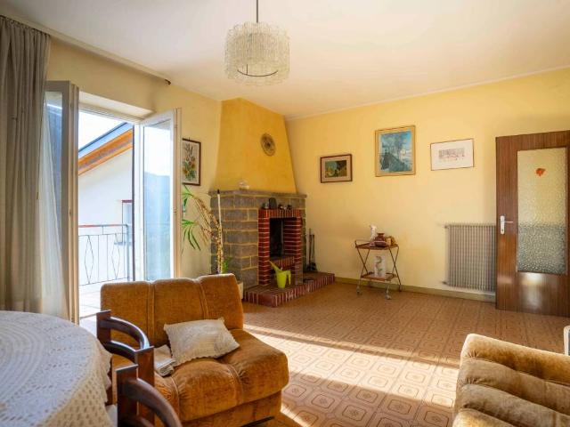 Villa Indipendente in vendita a Überetsch-Unterland - Oltradige-Bassa Atesina, Pochi - Buchholz