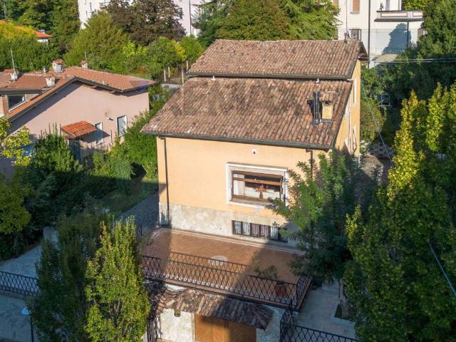 Villa Indipendente in vendita a Salsomaggiore Terme, Parma