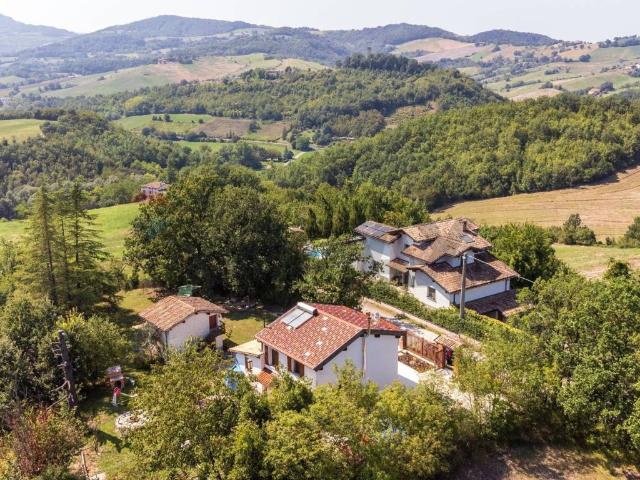 Villa Indipendente in vendita a Sivizzano, Salsomaggiore Terme
