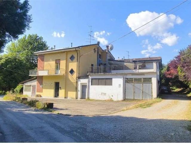 Villa Indipendente in vendita a Salsomaggiore Terme, Reggio Emilia