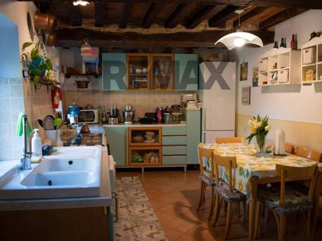 Villa Indipendente in vendita a Salsomaggiore Terme, Reggio Emilia