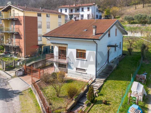 Villa Indipendente in vendita a Salsomaggiore Terme, Reggio Emilia