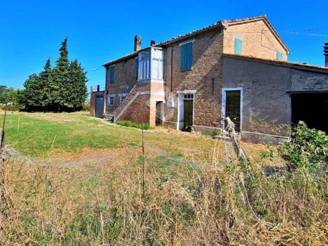 Villa Indipendente in vendita a Saludecio, Reggio Emilia