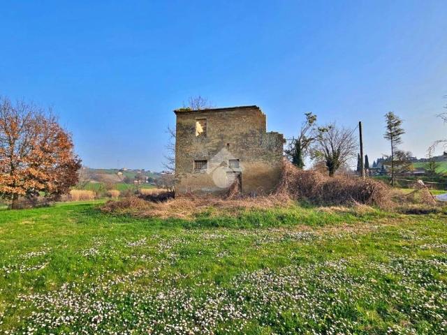 Villa Indipendente in vendita a Santa Maria del Monte, Saludecio