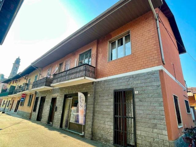 Villa Indipendente in vendita a Piemonte, Vercelli