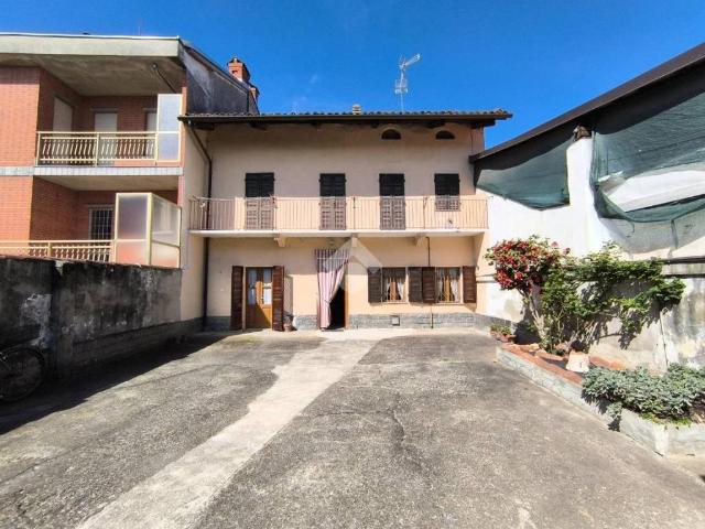 Villa Indipendente in vendita a Piemonte, Vercelli