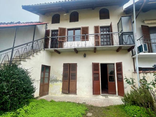 Villa Indipendente in vendita a Piemonte, Vercelli