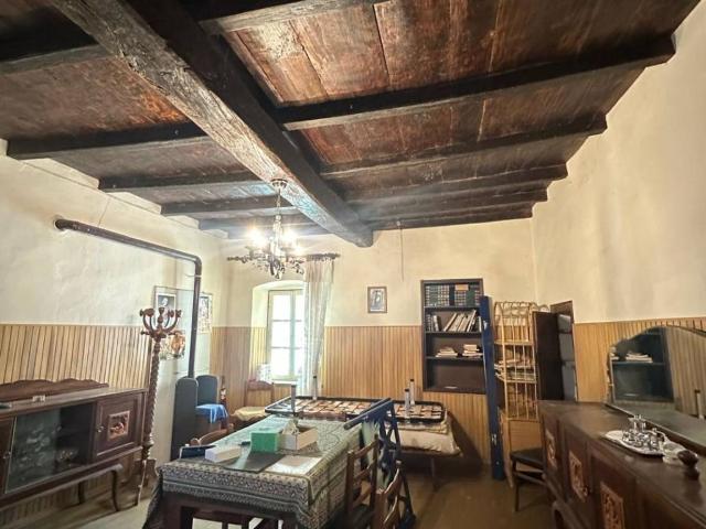 Villa Indipendente in vendita a Piemonte, Biella