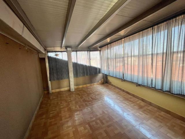 Villa Indipendente in vendita a Samarate, Lombardia