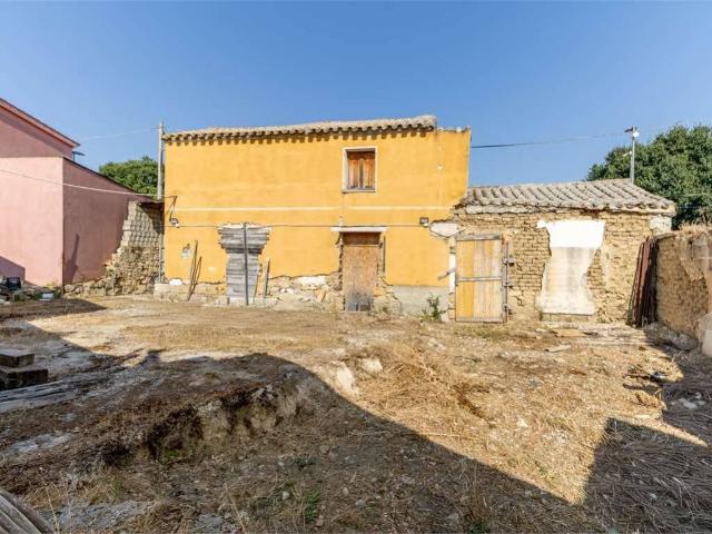 Villa Indipendente in vendita a Samatzai, Sardigna/Sardegna