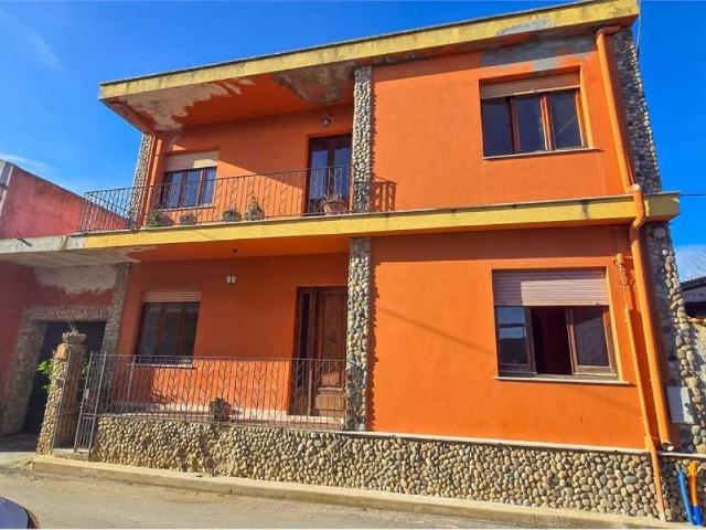 Villa Indipendente in vendita a Samatzai, Sardigna/Sardegna