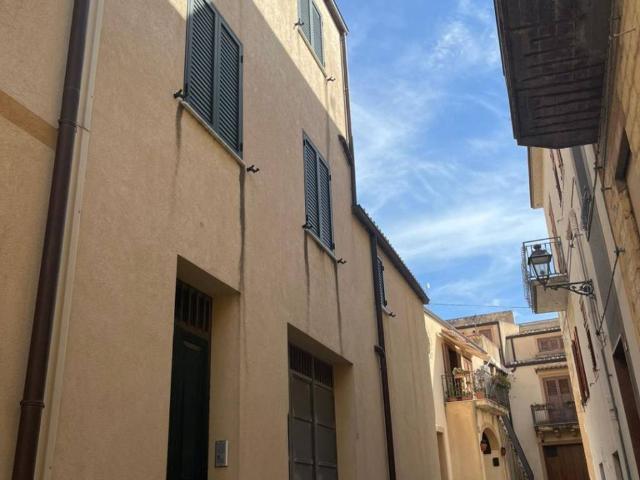Villa Indipendente in vendita a Sambuca Di Sicilia, Sicilia