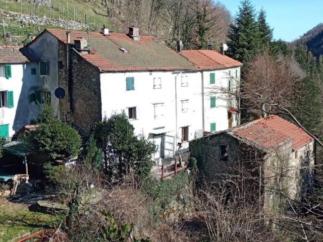 Villa Indipendente in vendita a Sambuca Pistoiese, Toscana