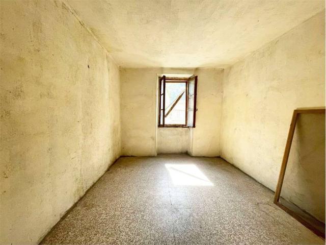 Villa Indipendente in vendita a Comunità montana della Valchiavenna, San Pietro Samolaco