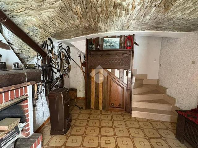 Villa Indipendente in vendita a Villar, Sampeyre