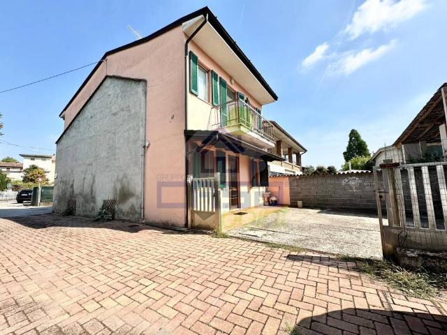 Villa Indipendente in vendita a San Bassano, Lombardia