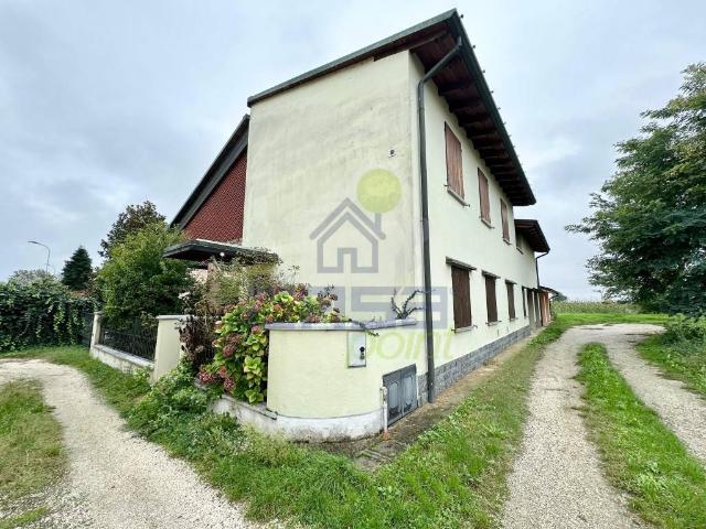 Villa Indipendente in vendita a San Bassano, Lombardia