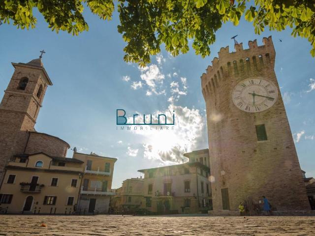Villa Indipendente in vendita a Paese Alto, Marche