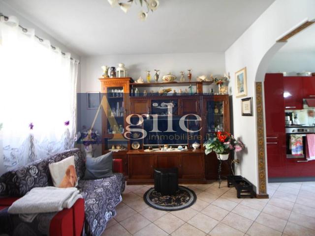 Villa Indipendente in vendita a Ponterotto, Marche
