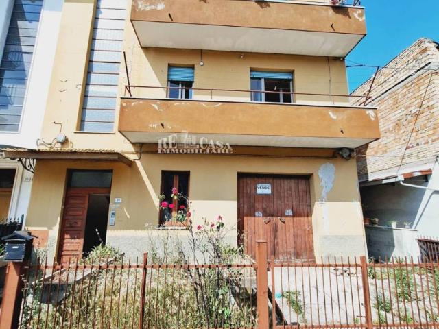 Villa Indipendente in vendita a Ponterotto, Marche