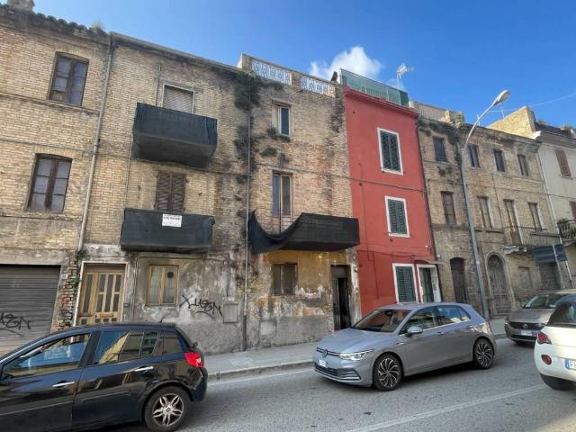 Villa Indipendente in vendita a Albula centro, Marche