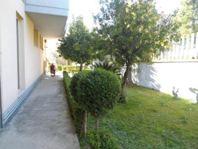 Villa Indipendente in vendita a Ponterotto, Marche