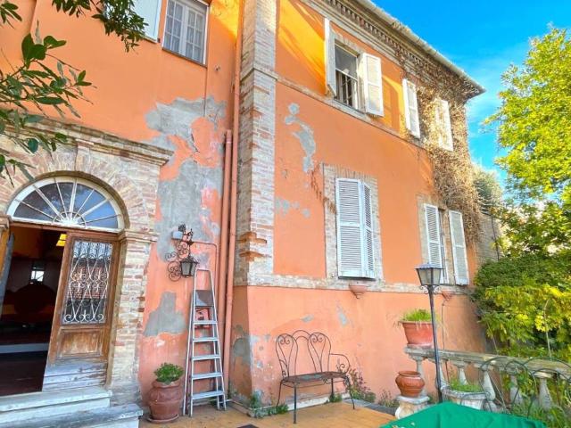 Villa Indipendente in vendita a Paese Alto, Marche