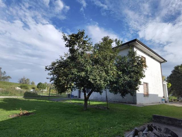 Villa Indipendente in vendita a San Benedetto Po, Lombardia