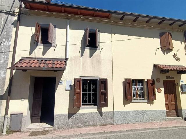 Villa Indipendente in vendita a Pian Del Voglio, San Benedetto Val di Sambro