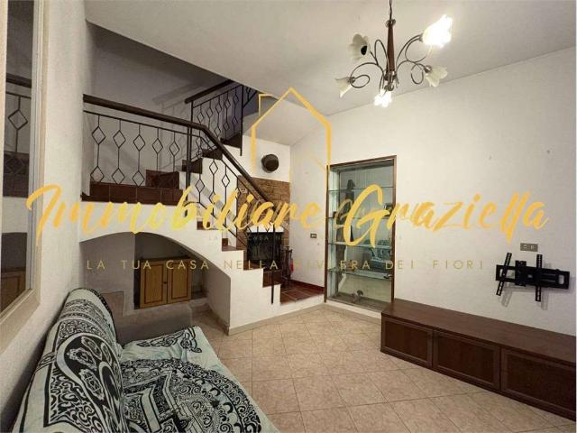 Villa Indipendente in vendita a San Biagio Della Cima, Liguria