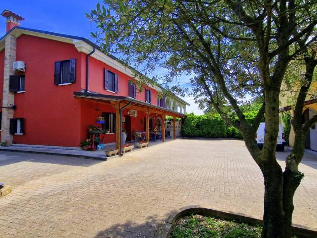 Villa Indipendente in vendita a San Biagio Di Callalta, Veneto