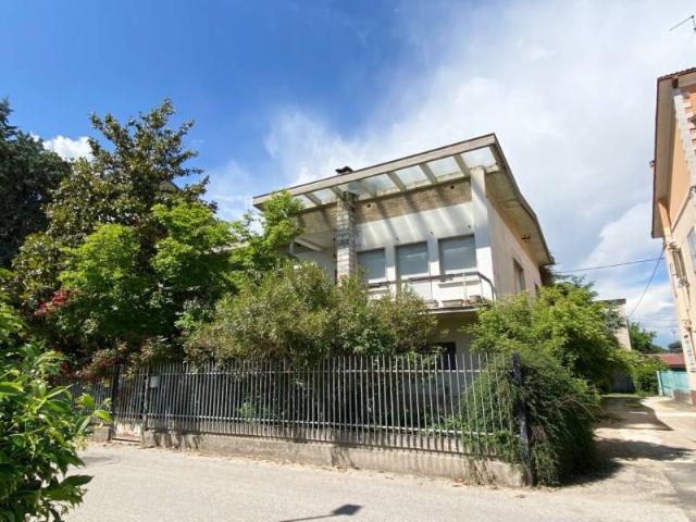 Villa Indipendente in vendita a San Bonifacio, Verona