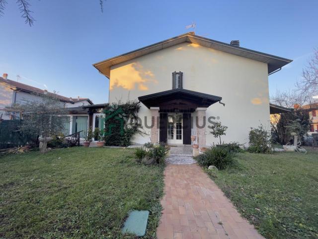 Villa Indipendente in vendita a San Bonifacio, Veneto