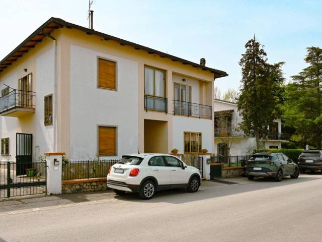Villa Indipendente in vendita a San Casciano in Val di Pesa, Calzaiolo