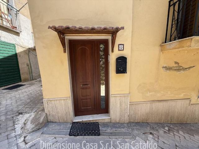 Villa Indipendente in vendita a San Cataldo, Sicilia