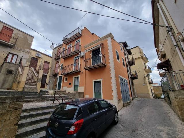 Villa Indipendente in vendita a San Cataldo, Sicilia