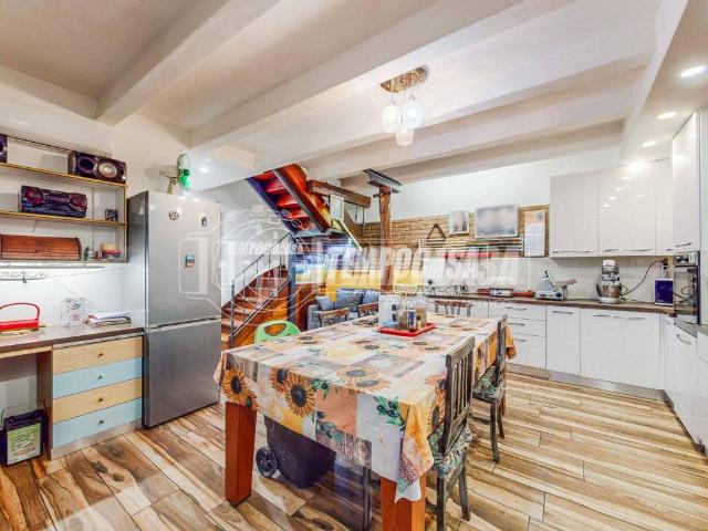 Villa Indipendente in vendita a Unione dei comuni del Sorbara, San Cesario Sul Panaro