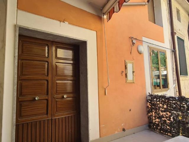 Villa Indipendente in vendita a San Cipriano Picentino, Campania