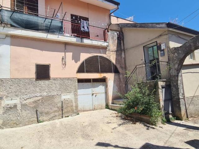 Villa Indipendente in vendita a Vignale, San Cipriano Picentino