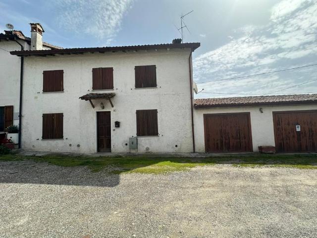 Villa Indipendente in vendita a San Colombano Al Lambro, Lombardia