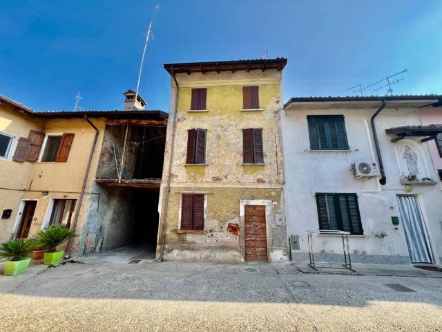 Villa Indipendente in vendita a San Colombano Al Lambro, Lombardia